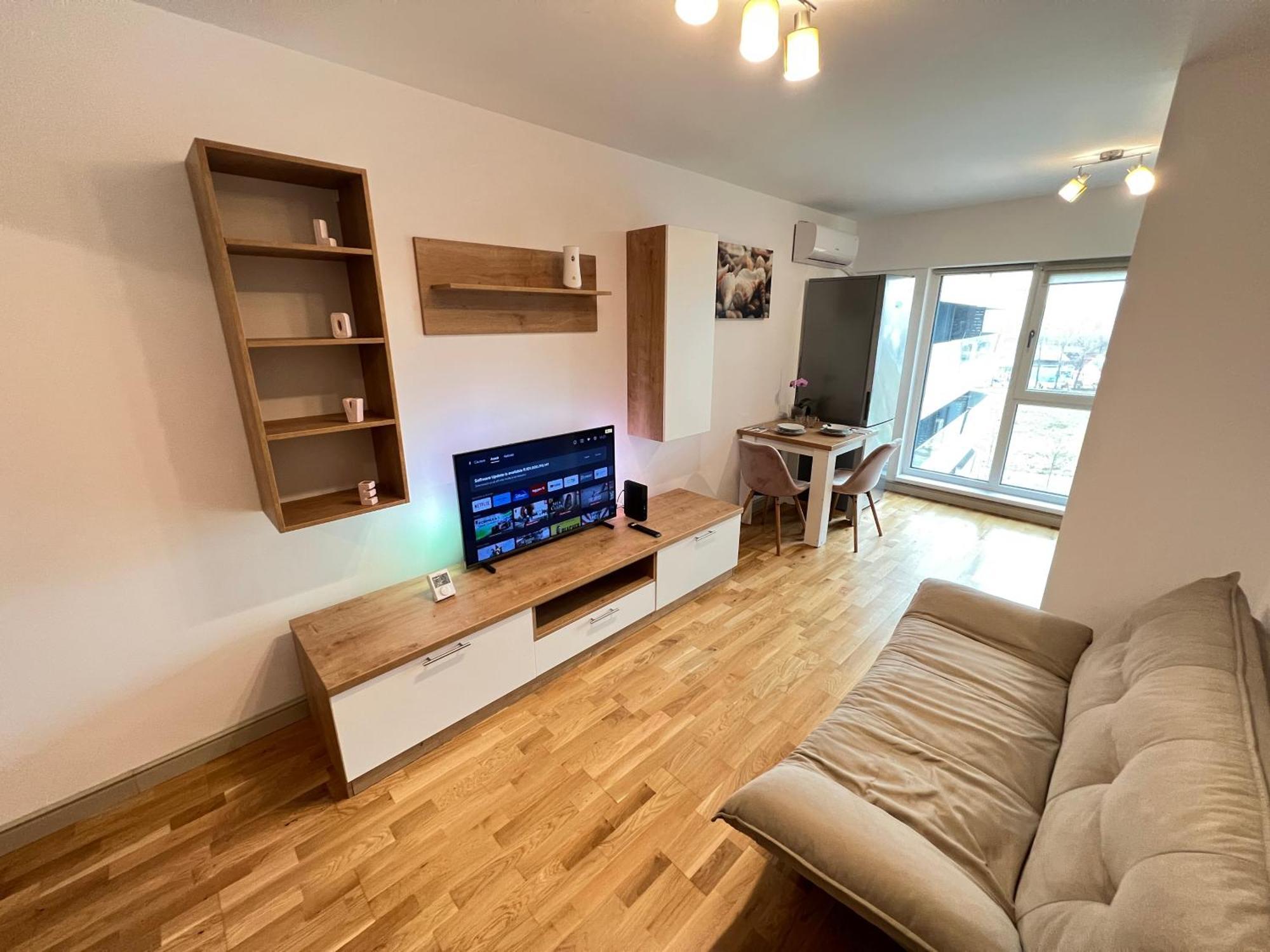 Airport Flyhub Chic Apartment Iasi Esterno foto