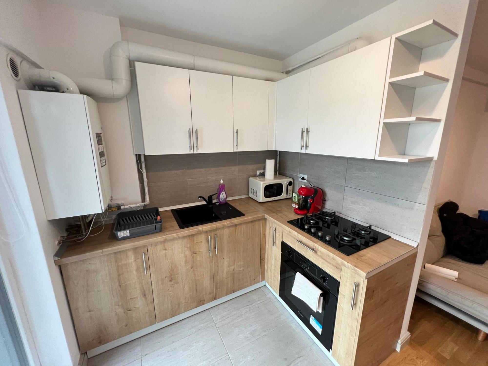 Airport Flyhub Chic Apartment Iasi Esterno foto