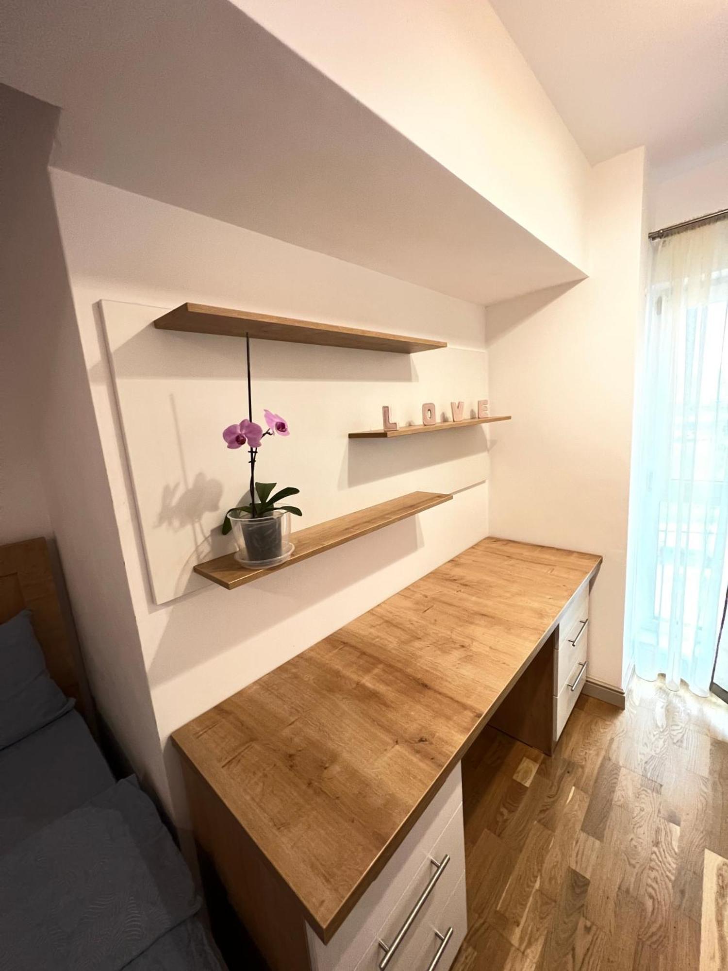 Airport Flyhub Chic Apartment Iasi Esterno foto