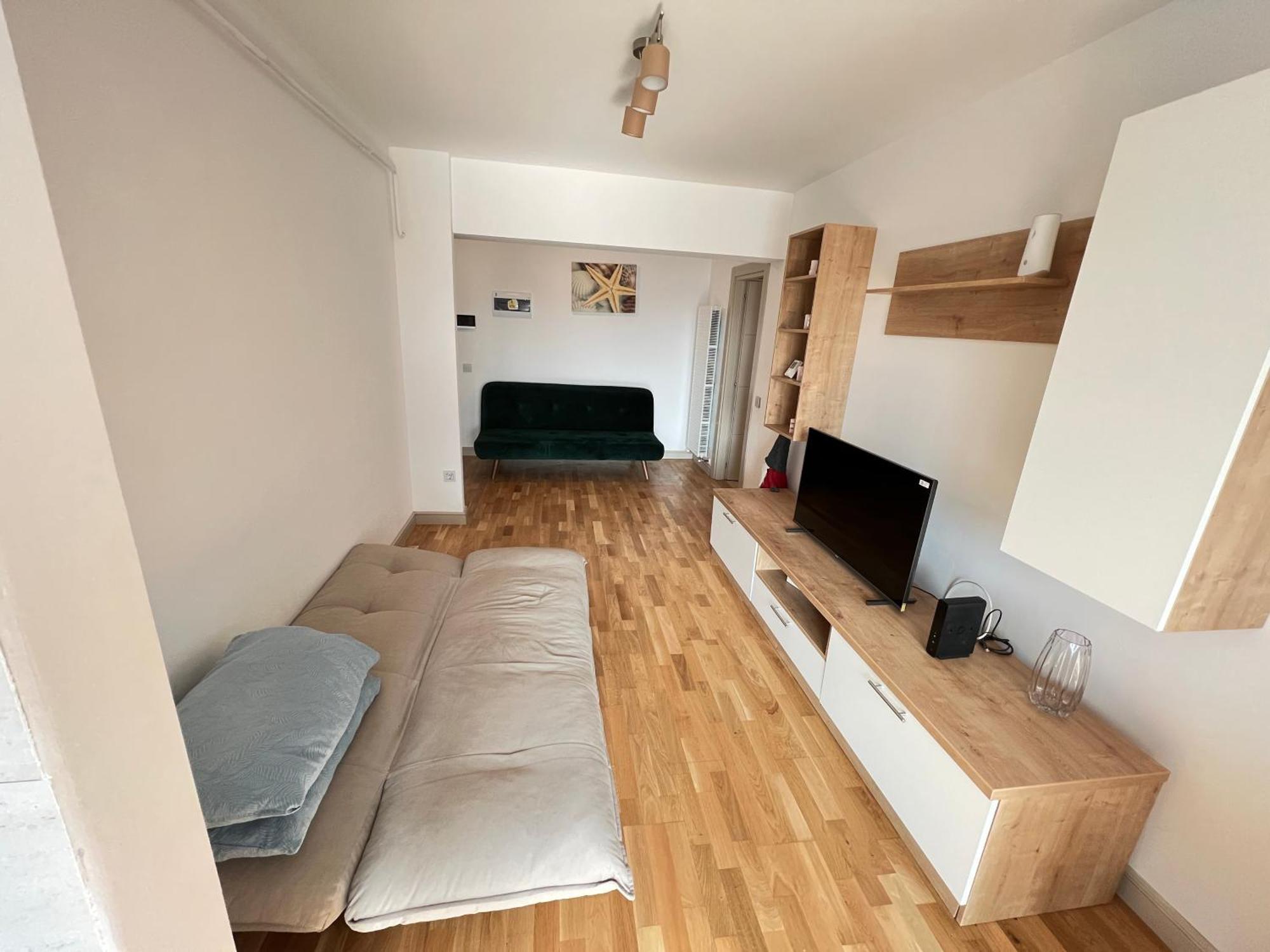 Airport Flyhub Chic Apartment Iasi Esterno foto